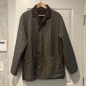 Mens quilted Barbour jacket. Like new condition. Olive jacket with brown lining.